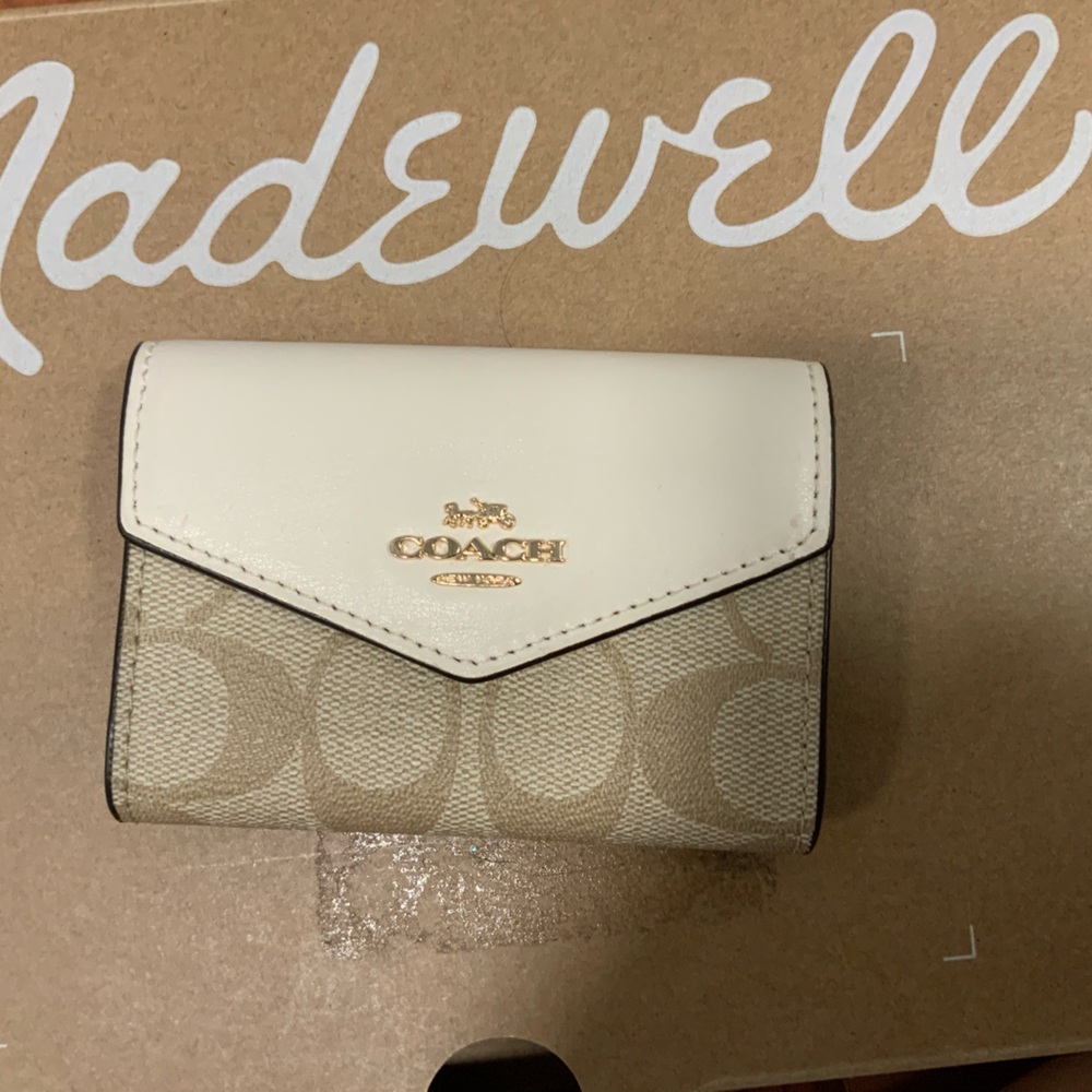 Coach Women's Flap Card Case